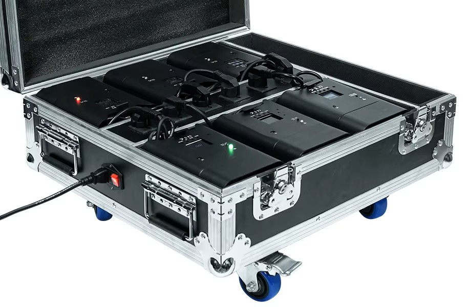 Seks trådløse washlights i flightcase