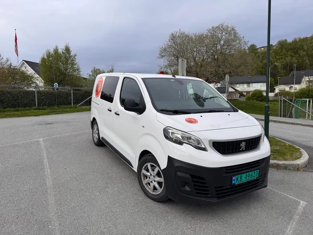 Peugeot Expert varebil til leie i Bodø – hovedbilde
