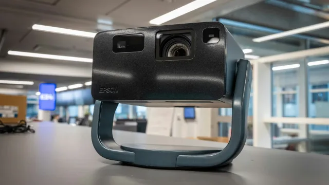 Epson EF-22 prosjektor til leie i Bodø